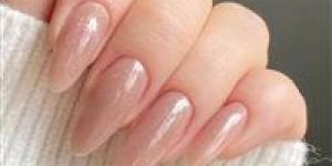 للحفاظ على أظافر صحية.. طرق بسيطة لإزالة طلاء الأظافر دون أسيتون - جريدة هرم مصر