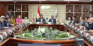 التطوير المؤسسي الرقمي والتأهيل لسوق العمل.. كواليس لقاء وزير الاتصالات ومحافظ بني سويف - جريدة هرم مصر