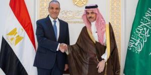 وزير الخارجية السعودي يبحث مع نظيره المصري المستجدات الإقليمية - جريدة هرم مصر