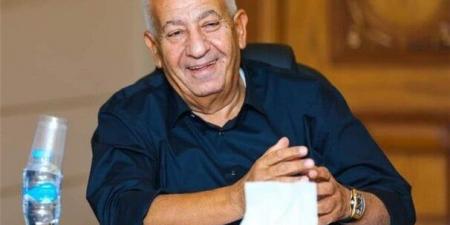 كامل أبو علي يعلن في بيان رسمي تراجعه عن الاستقالة من رئاسة النادي المصري - هرم مصر