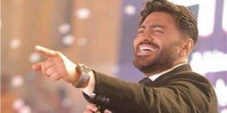 تامر حسني يروج لأحدث أعمالة الغنائية - هرم مصر