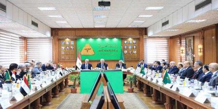 الأعلى للجامعات يعتمد قواعد تنسيق القبول بالجامعات الحكومية والمعاهد للطلاب الحاصلين على شهادة الثانوية العامة المصرية والشهادات المعادلة - هرم مصر