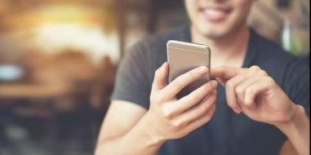 تقرير: مبيعات الهواتف الذكية تتأثر بـ"دوامة عدم اليقين" للرسوم الجمركية - هرم مصر