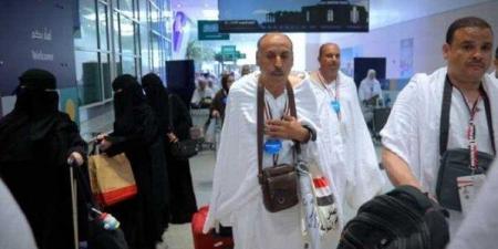 بعثة أسر شهداء الشرطة تتجه إلى الأراضي المقدسة لأداء فريضة الحج «صور وفيديو» - هرم مصر