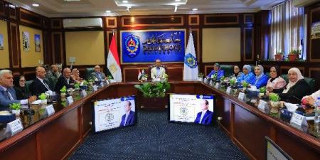 مجلس أمناء جامعة دمنهور  الأهلية المؤقت يعقد اجتماعه الأول - هرم مصر