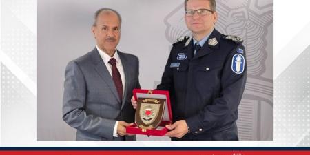 (الجنسية والجوازات) تبحث الاستفادة من التجربة الفنلندية في تطبيق هوية السفر الرقمية - هرم مصر