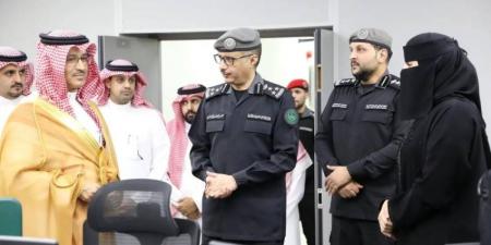 المهندس عالي الزهراني يزور مركز العمليات الأمنية الموحدة (911) بمكة المكرمة - هرم مصر