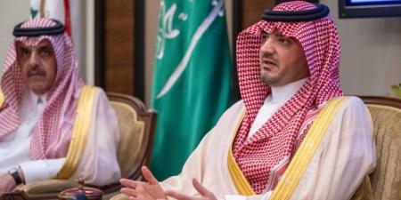 الأمير عبدالعزيز بن سعود يتفقد قوات الأمن الخاصة المشاركة ضمن قوات أمن الحج - هرم مصر
