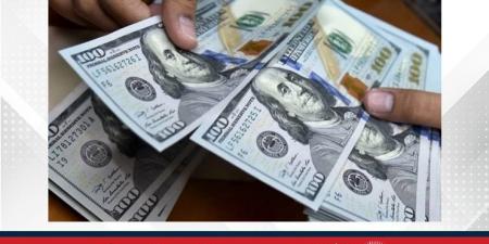 الدولار يتراجع وسط بيانات اقتصادية ضعيفة واستمرار الضبابية التجارية - هرم مصر