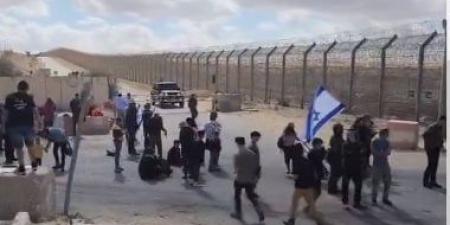 مستوطنون يقتحمون منطقة غرب رام الله في الضفة الغربية - هرم مصر