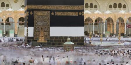 الحجاج يؤدون طواف الإفاضة في أجواء إيمانية وخدمات متكاملة - هرم مصر