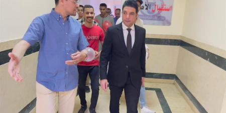 نائب محافظ سوهاج يشارك الأطفال فرحتهم بعيد الأضحى بمركز الأورام - هرم مصر