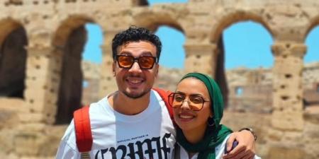 بالصور.. أحمد عبد الوهاب يحتفل بالعيد مع زوجته في روما - هرم مصر