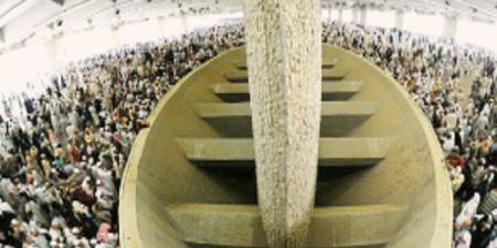 هل الشيطان موجود أثناء رمي الجمرات ؟ - هرم مصر