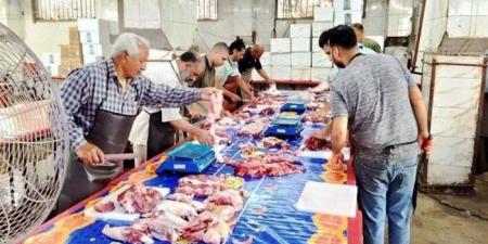 ذبح وتوزيع لحوم الأضاحي على الأسر الأولى بالرعاية بمركز منوف - هرم مصر