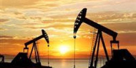 انخفاض منصات التنقيب عن النفط والغاز الطبيعي بالولايات المتحدة للأسبوع الثالث علي التوالي - هرم مصر