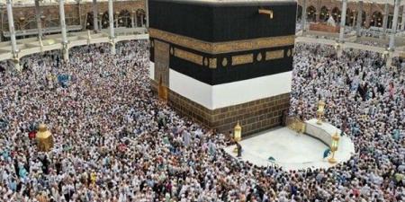 حجاج بيت الله يؤدون طواف الوداع في ثالث أيام التشريق - هرم مصر