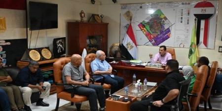 رئيس جهاز العاشر من رمضان يتابع عدداً من المشروعات الخدمية - هرم مصر