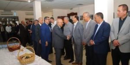 أسرة جامعة البترا تتبادل التهاني بعيد الأضحى وتأهل المنتخب - هرم مصر