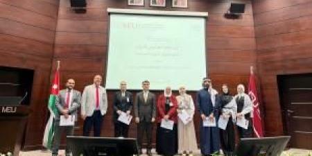 نقاشات ثرية وموسعة في اليوم العلمي الأول لـكلية العلوم الطبية المساندة في "الشرق الأوسط" - هرم مصر