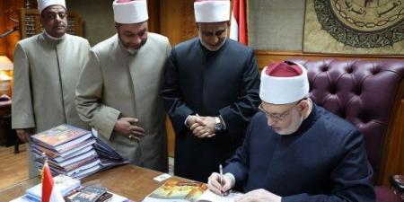 وكيل الأزهر يعتمد نتيجة الدور الأول لشهادات القراءات 2025 - هرم مصر