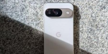 جوجل تقلل سعة بطارية Pixel 6A بسبب مشاكل ارتفاع درجة الحرارة - هرم مصر