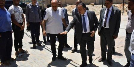 تمهيدًا لافتتاحه خلال أيام.. محافظ أسيوط يتفقد السوق الحضري الجديد بنادي الشبان المسلمين - هرم مصر