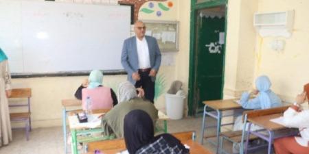 محافظ القليوبية يتفقد لجان امتحانات الثانوية العامة ويؤكد على توفير سبل الراحة للطلاب - هرم مصر