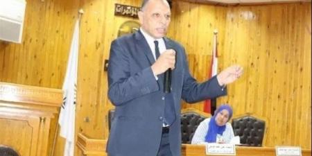 رئيس عام امتحانات الثانوية العامة : اللجان هادئة ومنضبطة اليوم و"التأمينات مشددة" - هرم مصر