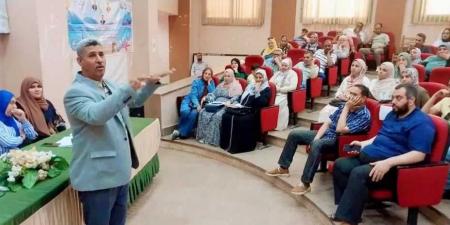 لتعزيز التواصل مع الصم.. ”شباب الغربية” تواصل تدريب العاملين على لغة الإشارة - هرم مصر