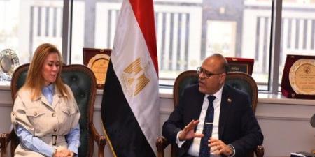 وزير العمل يبحث الملفات المستقبلية مع مدير الوطنية للتدريب - هرم مصر