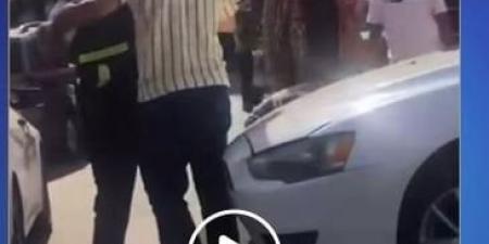 ضبط المتهم بالتعدي على رجل مرور في الشارع بالجيزة - هرم مصر