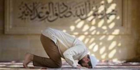 هل يجوز تغيير النية في الصلاة؟.. الإفتاء تجيب - هرم مصر