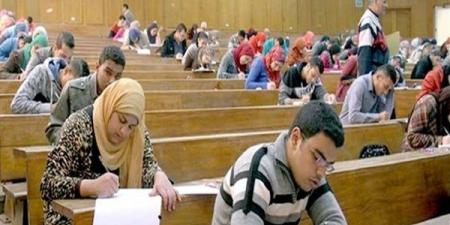 نائب رئيس جامعة القاهرة يتابع سير امتحانات نهاية العام بعدة كليات - هرم مصر