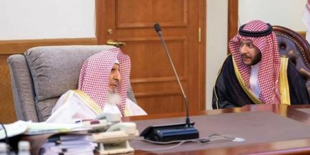 محافظ الطائف يزور المفتي العام للمملكة - هرم مصر