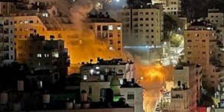 حريق مبنى وسط إسرائيل.. وإطلاق دفعة صواريخ إيرانية جديدة ضد دولة الاحتلال - هرم مصر