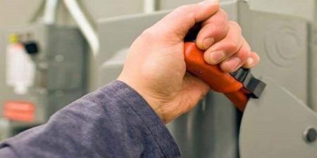 غدا.. فصل الكهرباء عن قرية كوم الحجنة وتوابعها بكفر الشيخ - هرم مصر