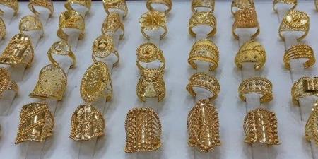 تراجع 1000 جنيه.. مفاجأة في سعر الجنيه الذهب وعيار 21 اليوم الجمعة - هرم مصر