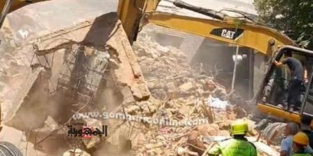 لجنة هندسية لمعاينة المساكن المحيطة بانهيار عقارين في حدائق القبة بالقاهرة #انهيار_عقار, #حدائق_القبة, #محافظة_القاهرة, #الحماية_المدنية, - هرم مصر