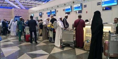 مصر للطيران تسير غدًا 14 رحلة جوية لعودة حجاج بيت الله الحرام - هرم مصر