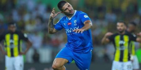 علاقة الميترو بالهلال ضبابية - هرم مصر