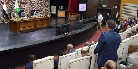الوزير : توفير خطوط نقل منتظمة داخل المنطقة الصناعية بأبو رواش - هرم مصر
