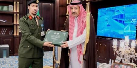 أمير منطقة الباحة يتسلّم التقرير السنوي لمديرية السجون بالمنطقة لعام 2024 - هرم مصر