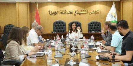 نائب محافظ الجيزة تناقش آليات تنفيذ مخططات التنمية المتكاملة وتحديث مخططات التطوير بكرداسة والبدرشين - هرم مصر
