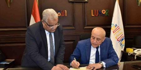 محافظ الأقصر يعتمد نتيجة الشهادة الإعدادية بنسبة نجاح 78.81% - هرم مصر
