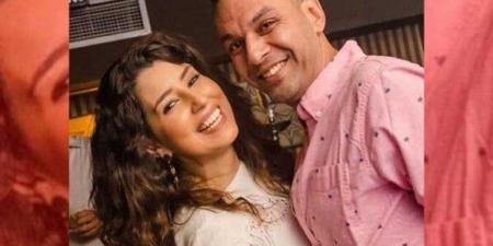 رغم طلاقهما.. محمد عز العرب ينشر صورته مع آيتن عامر وأبنائهما - هرم مصر