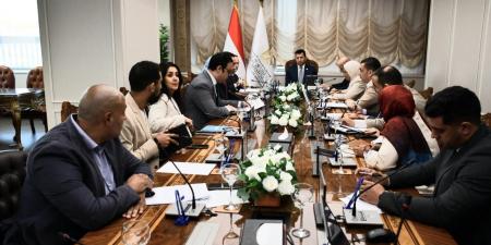 وزير الشباب يبحث مع ممثل صندوق الأمم المتحدة للسكان عددًا من ملفات العمل المشتركة - هرم مصر