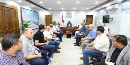 وزير الإسكان يتابع  مشروعات مركز مارينا العلمين السياحي - هرم مصر