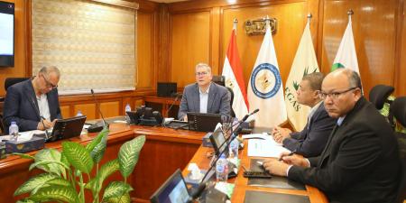 وزير البترول يتابع الموقف التشغيلي لضخ الغاز للقطاعات الصناعية - هرم مصر