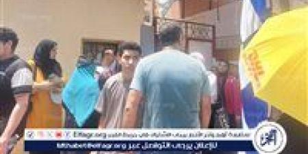 تباين أراء طلبة الثانوية العامة بالدقهلية عقب خروجهم من امتحان الفيزياء - هرم مصر